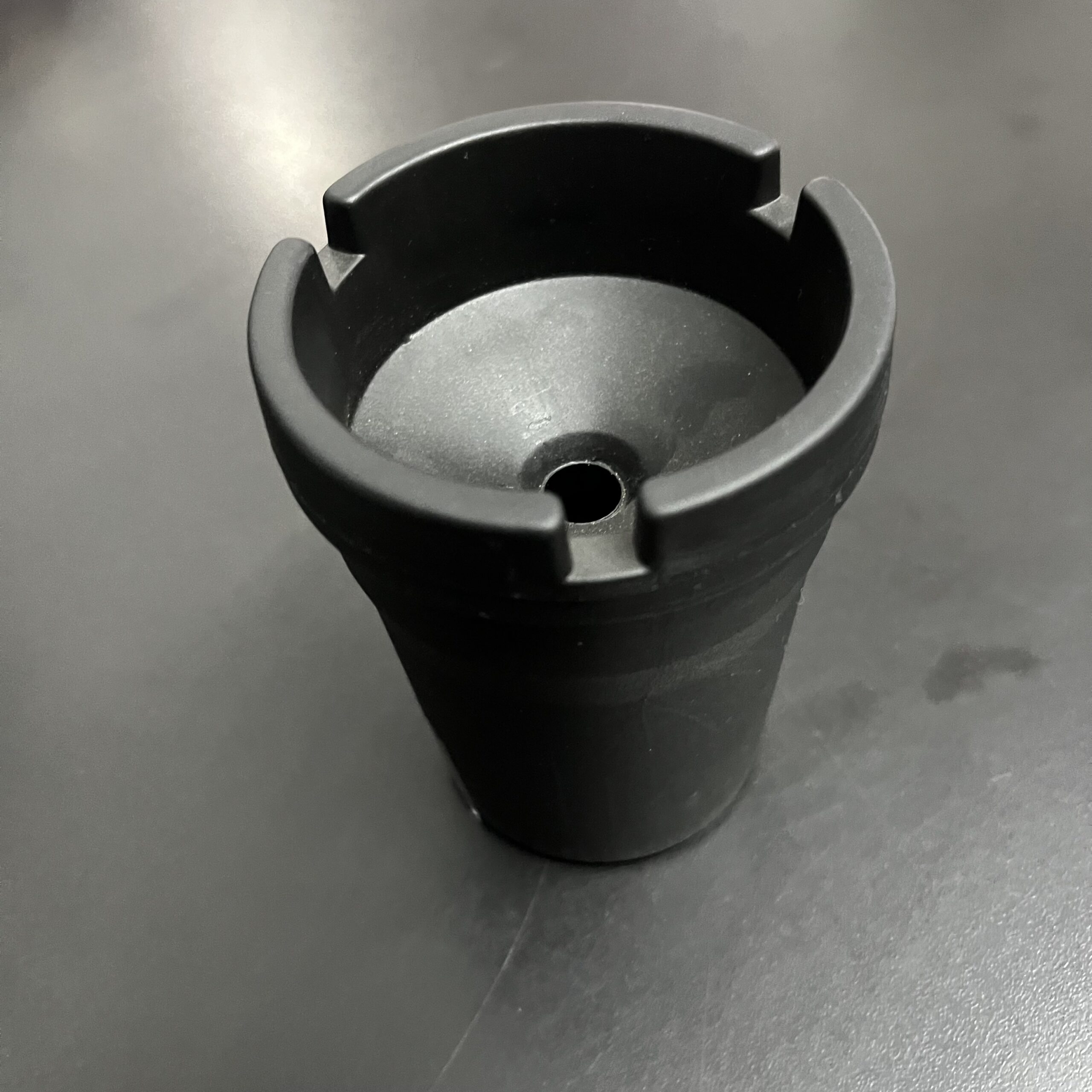 Cenicero auto universal